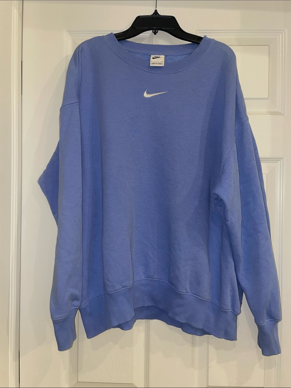 Nike Women’s Periwinkle Crewneck Sweatshirt, Size Small